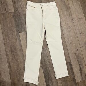 NWT Pilcro High Rise White Denim Cigarette Jeans Size: 28